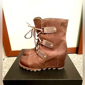 Sorel Joan of Arctic Wedge Mid Boots Brown